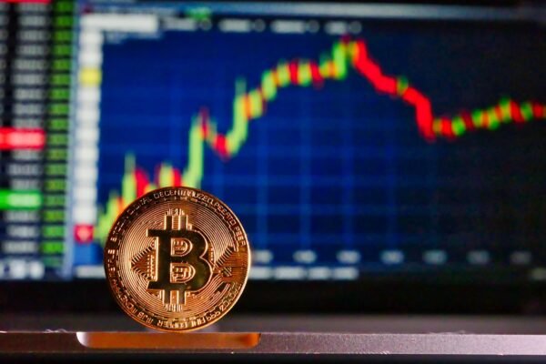 Ethereums Gas Crisis: Scaling Solutions Or User Exodus?