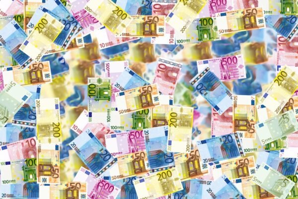 Beyond Stocks And Bonds: Rethinking Diversifications Frontiers