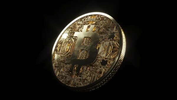 Crypto Lending: Yields New Frontier, Risks Lingering Shadow